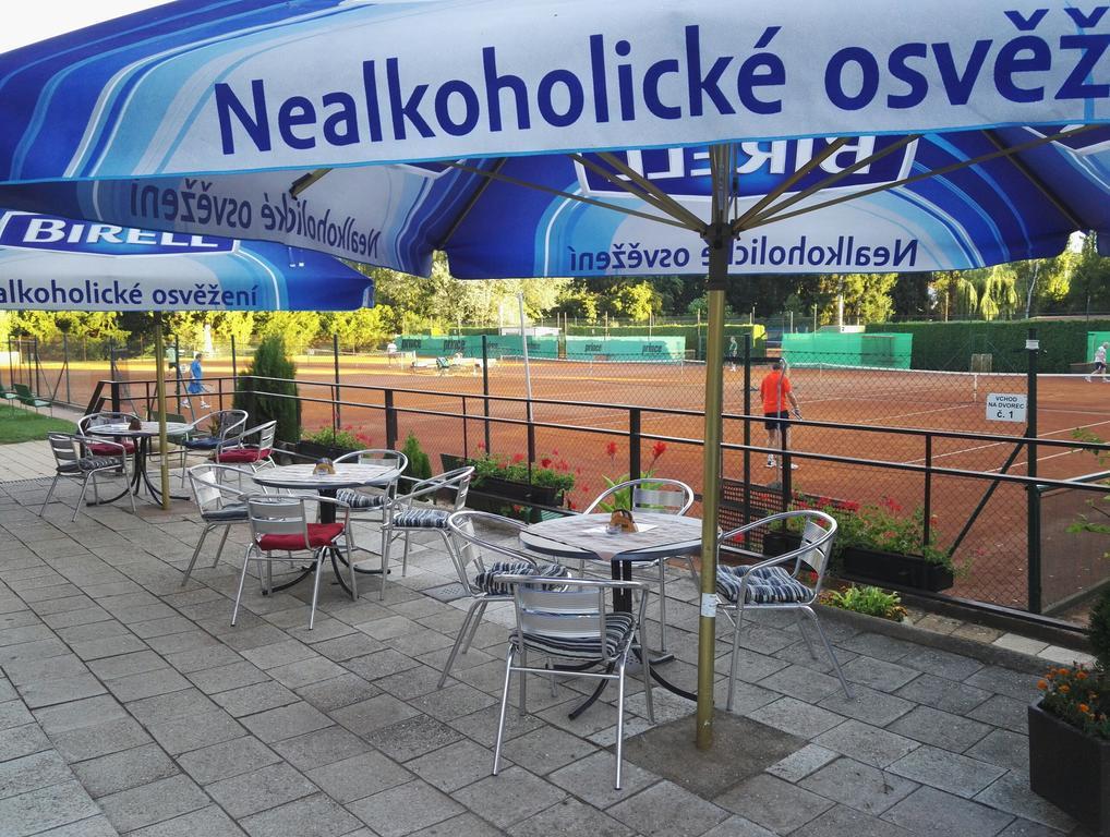 Penzion Tenis Poděbrady Eksteriør billede