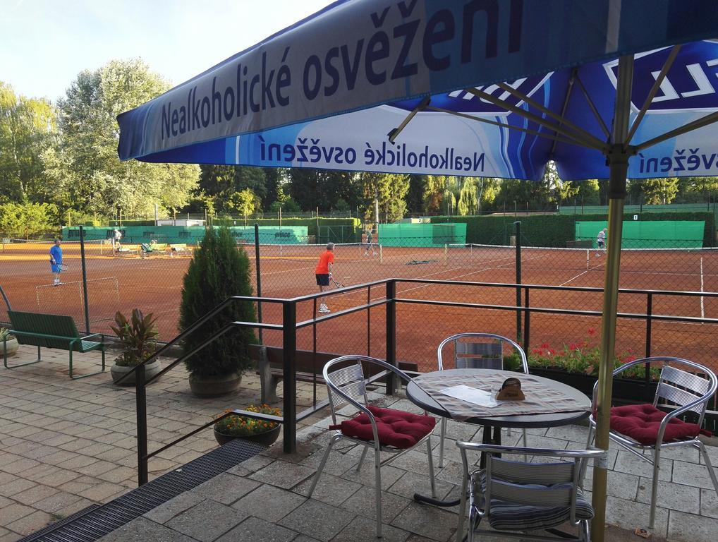 Penzion Tenis Poděbrady Eksteriør billede